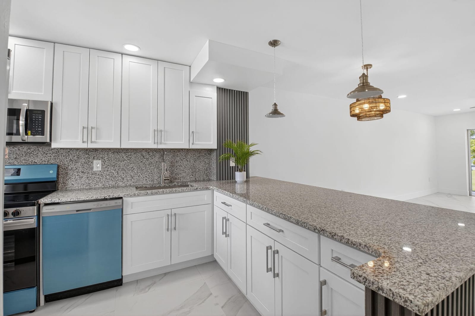 9886 Marina Boulevard 622 — photo 3