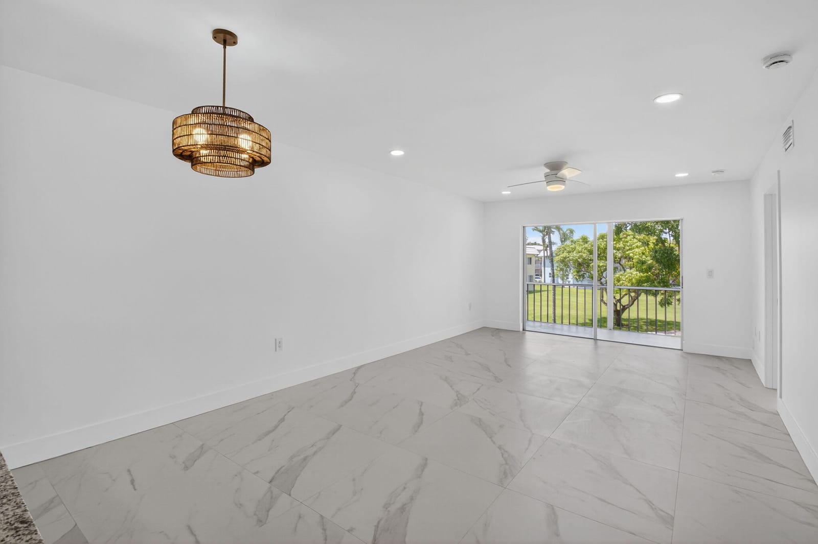 9886 Marina Boulevard 622 — photo 7