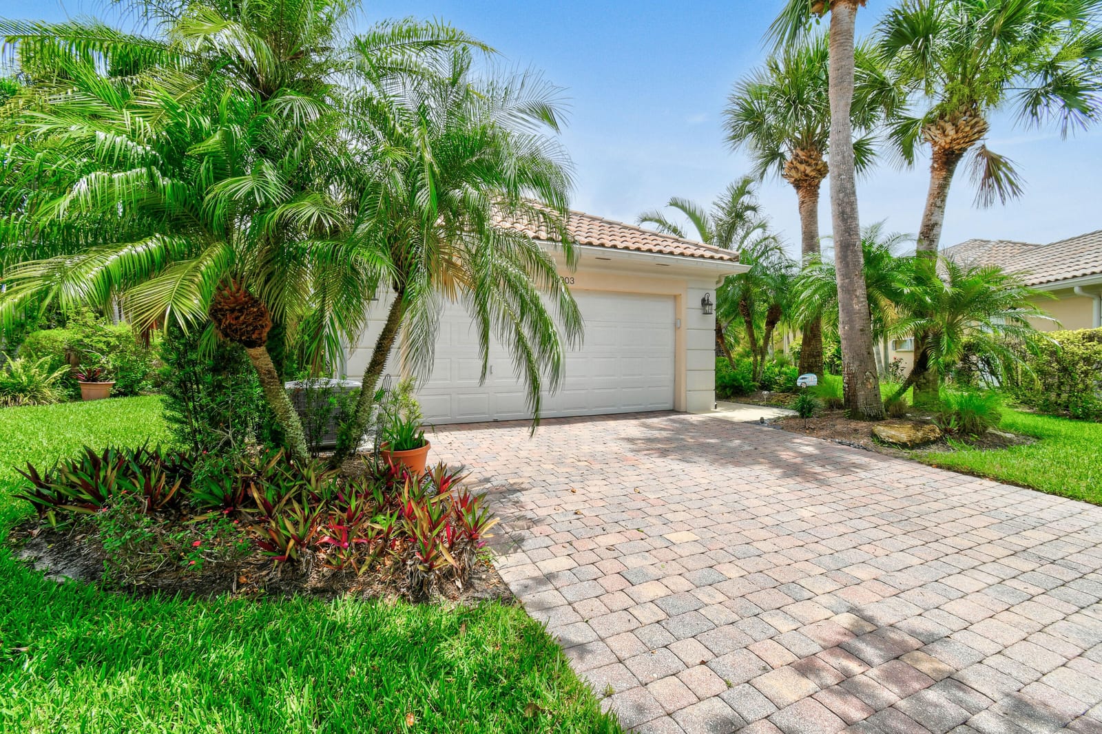 8903 SE Hawks Nest Court — photo 2