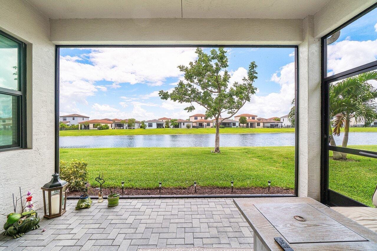 16070 Key Biscayne Lane — photo 2