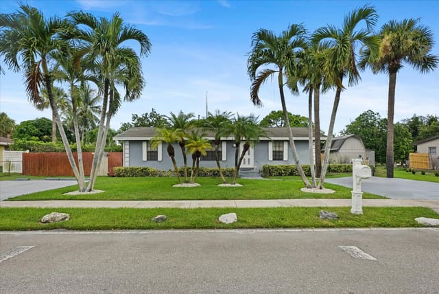 1705 Boardman Avenue, Mangonia Park, FL 33407
