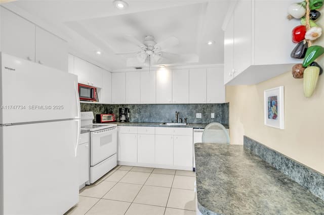 250 Grantham C 250, sold in Grantham C Condo, Deerfield Beach, FL