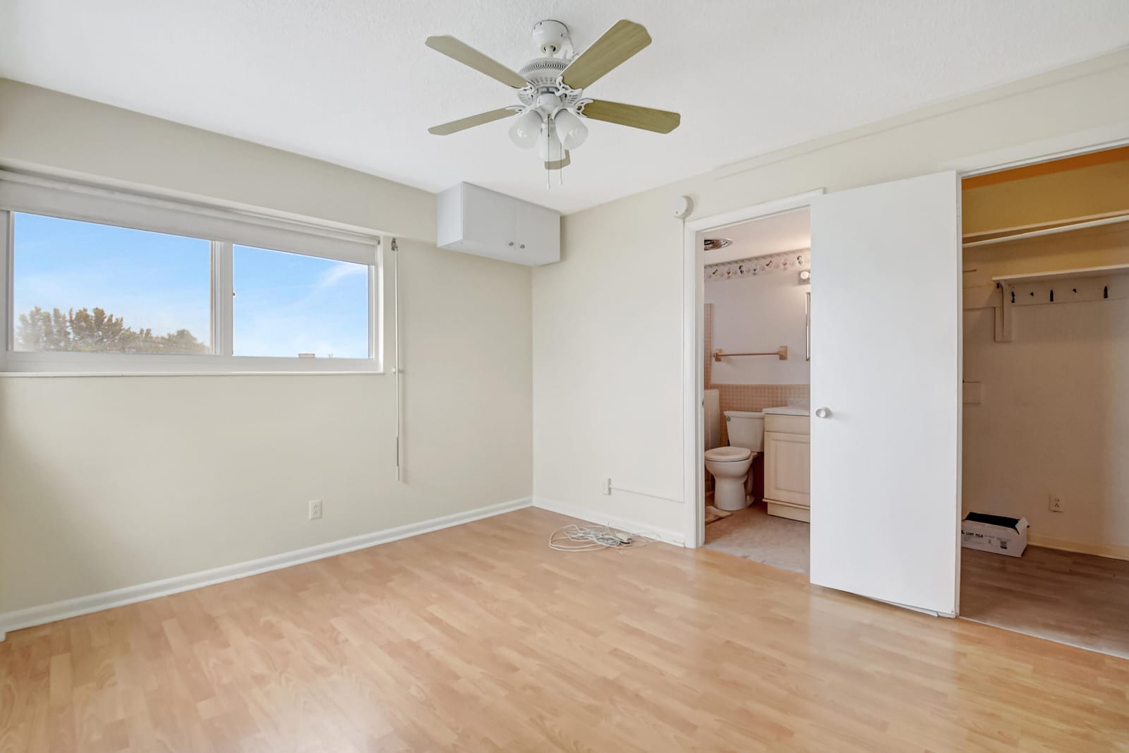 1 N Golfview Road 305 — photo 9