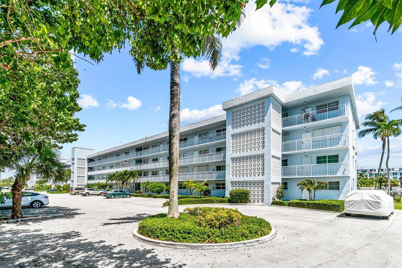 2018 S Federal Highway A408, Boynton Beach, FL 33435 photo 2