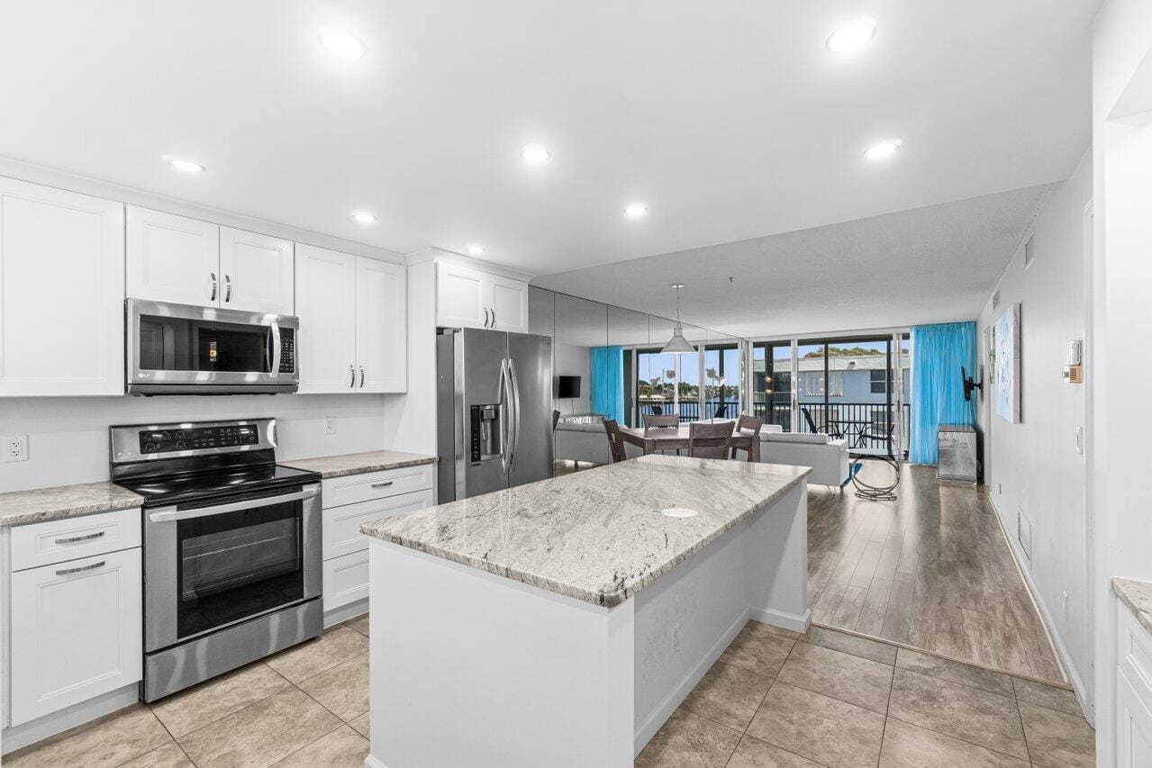 2018 S Federal Highway A408, Boynton Beach, FL 33435 photo 8
