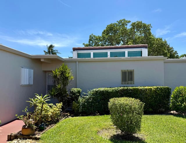 2650 Boundbrook Boulevard 110, West Palm Beach, FL 33406