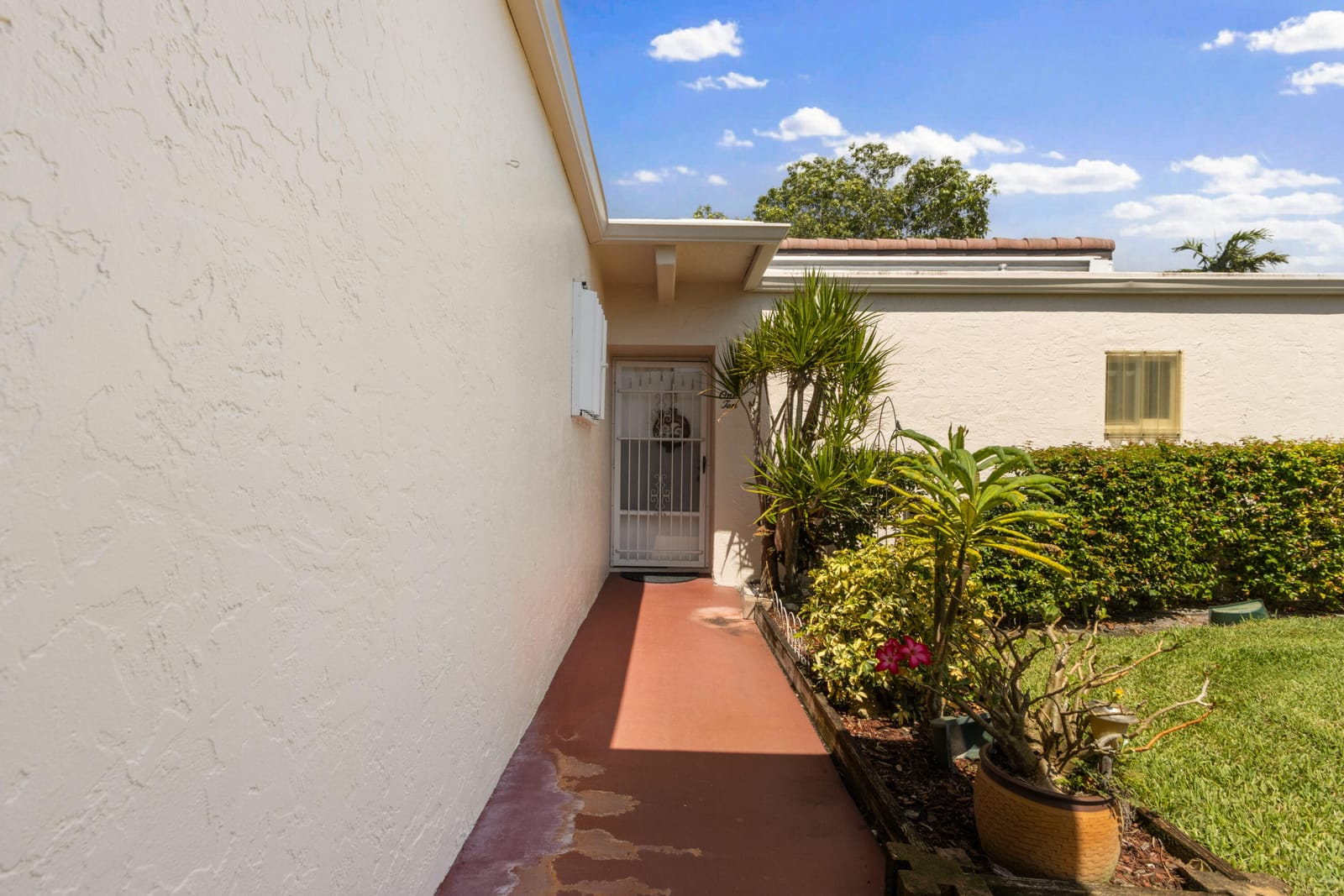 2650 Boundbrook Boulevard 110, West Palm Beach, FL 33406 photo 2