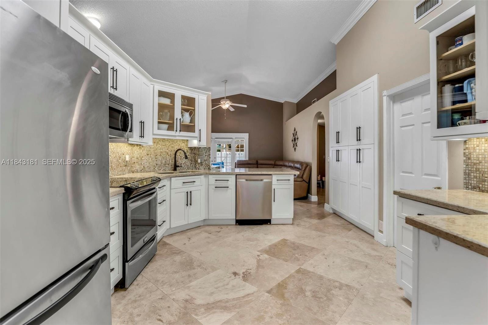 1061 NW 185th Terrace, Pembroke Pines, FL 33029 photo 11