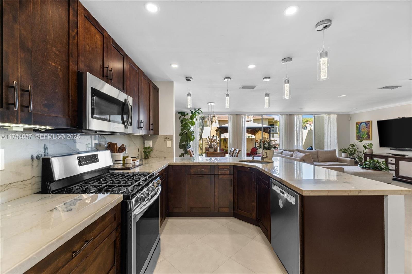 10271 NW 46th Street 10271, Doral, FL 33178 photo 4