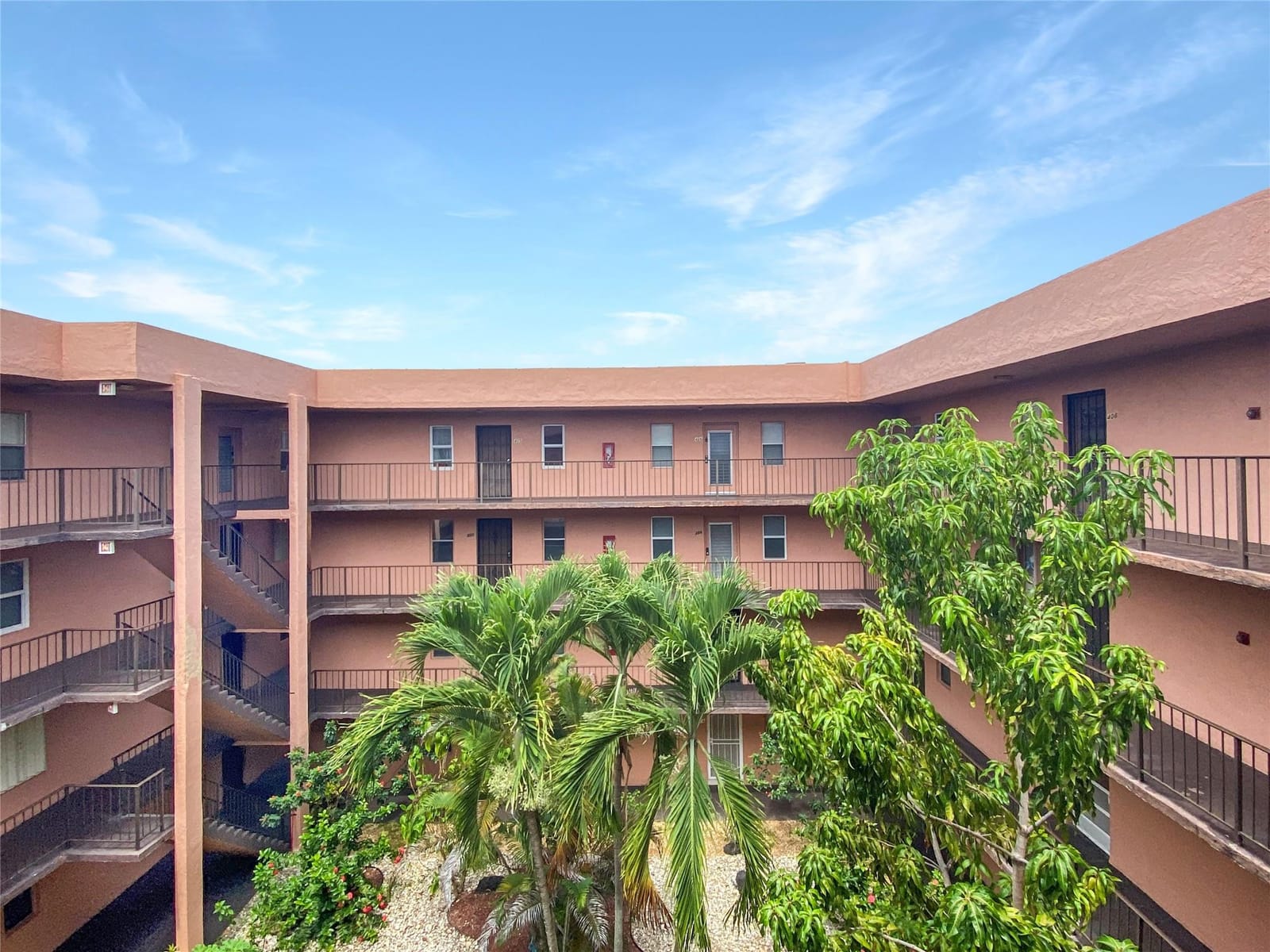 2841 Somerset Drive 400, Lauderdale Lakes, FL 33311 photo 4