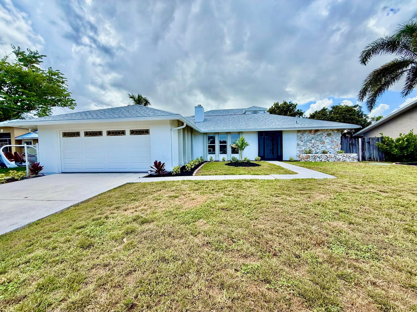 1898 SE Fallon Drive, Port St. Lucie, FL 34983