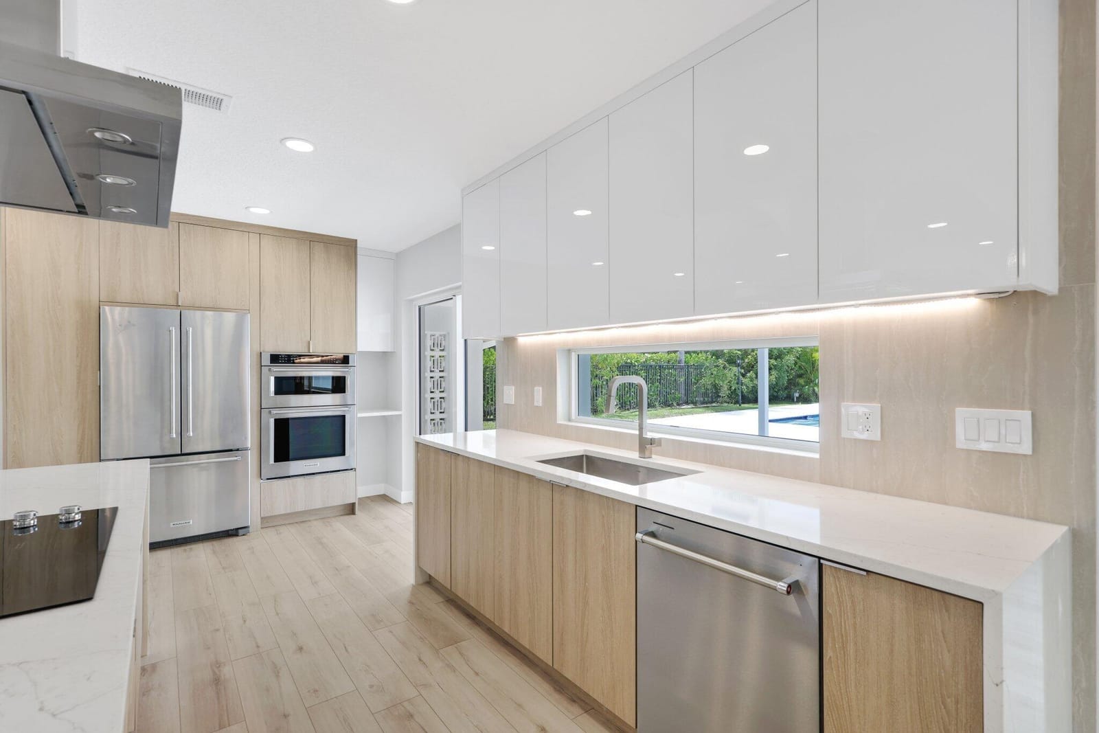 3384 Lakeview Drive — photo 11