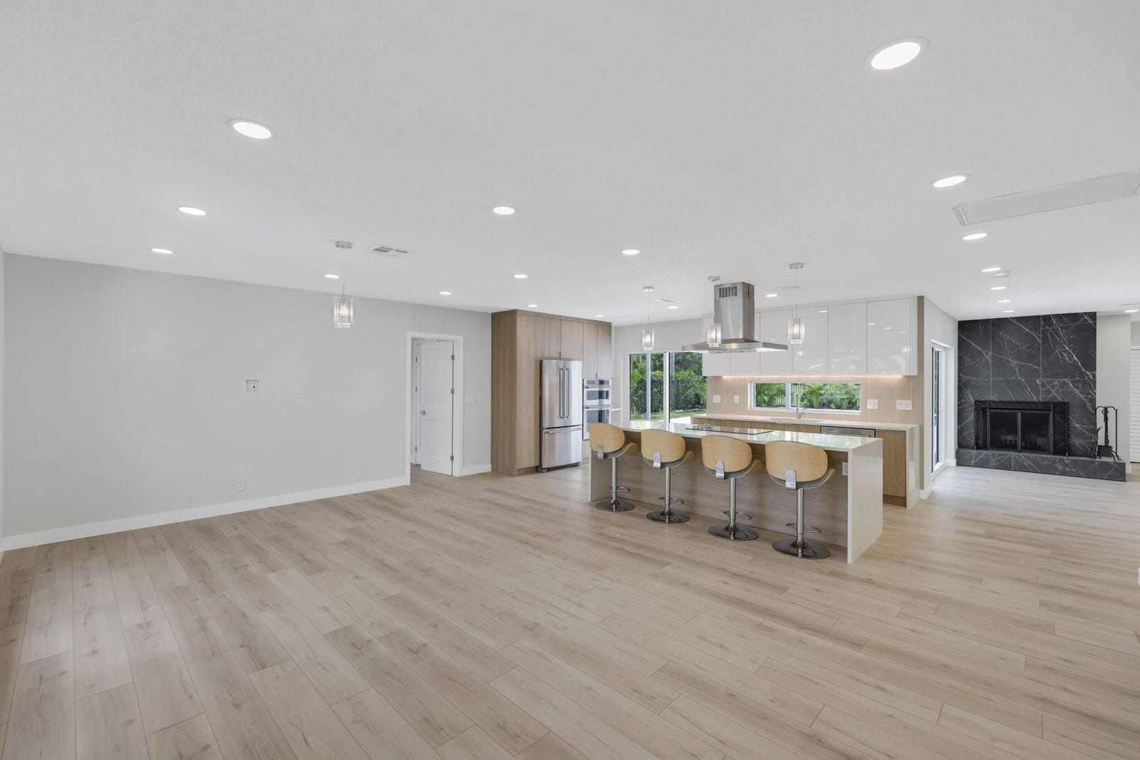 3384 Lakeview Drive, Delray Beach, FL 33445 photo 23