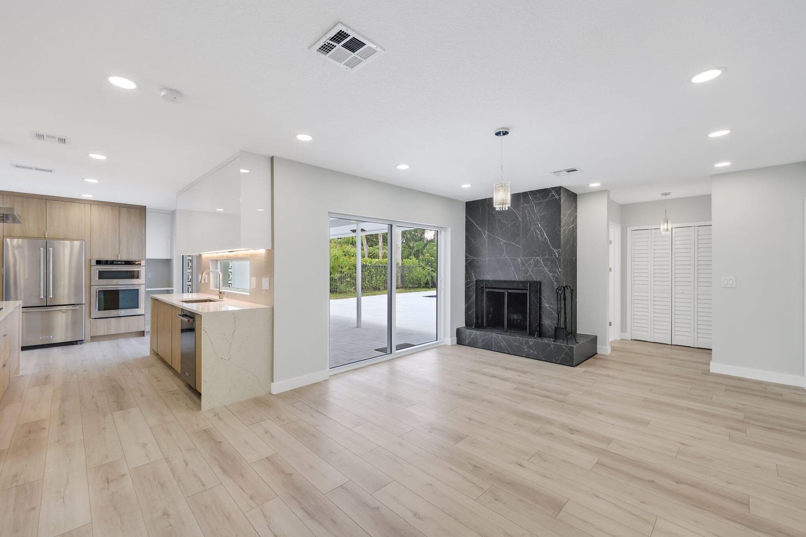 3384 Lakeview Drive, Delray Beach, FL 33445 photo 24