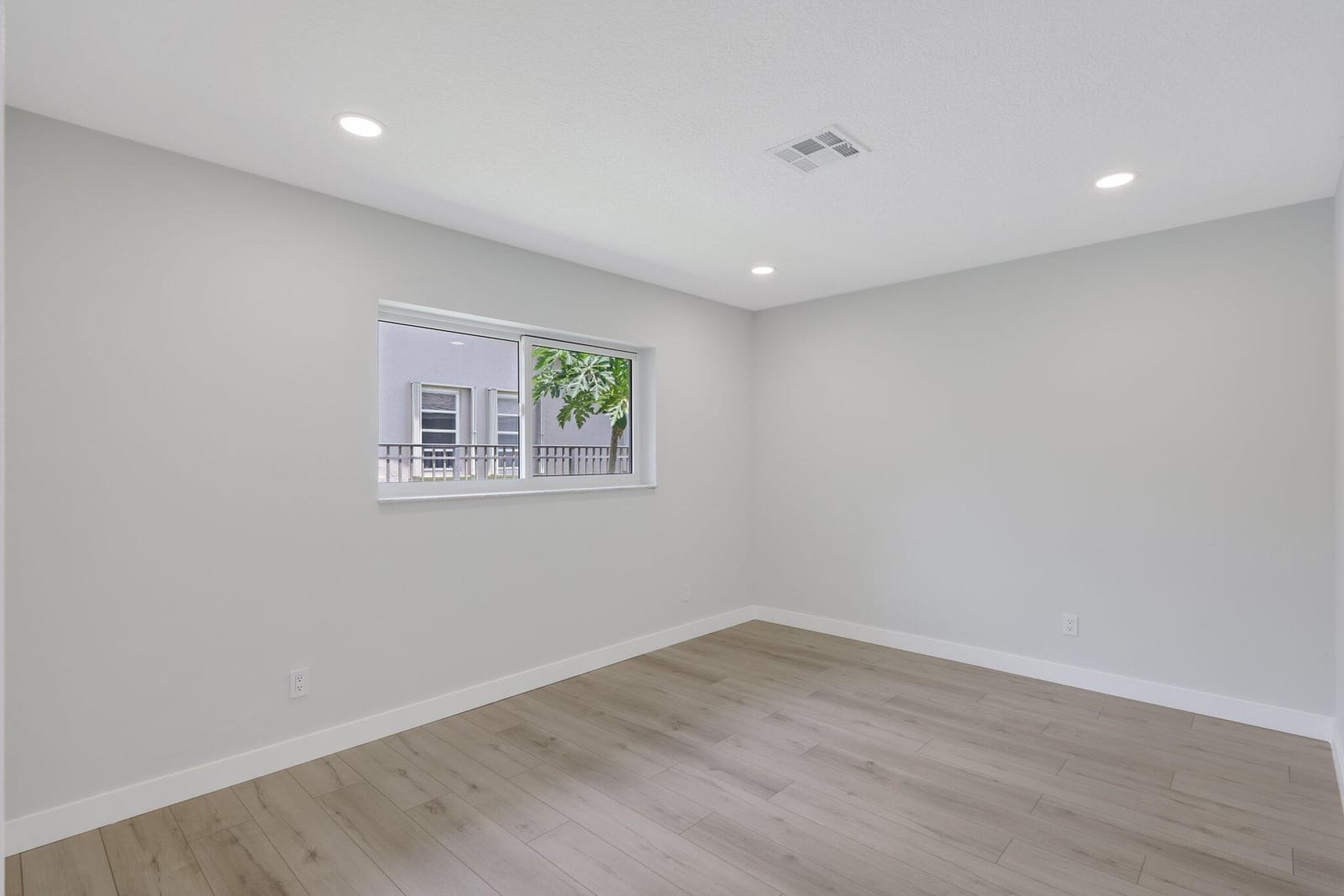 3384 Lakeview Drive, Delray Beach, FL 33445 photo 30