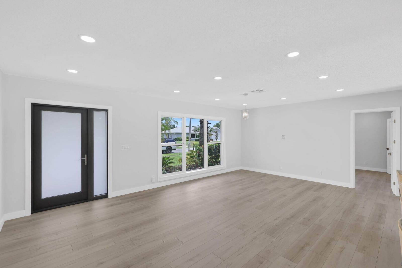 3384 Lakeview Drive — photo 7
