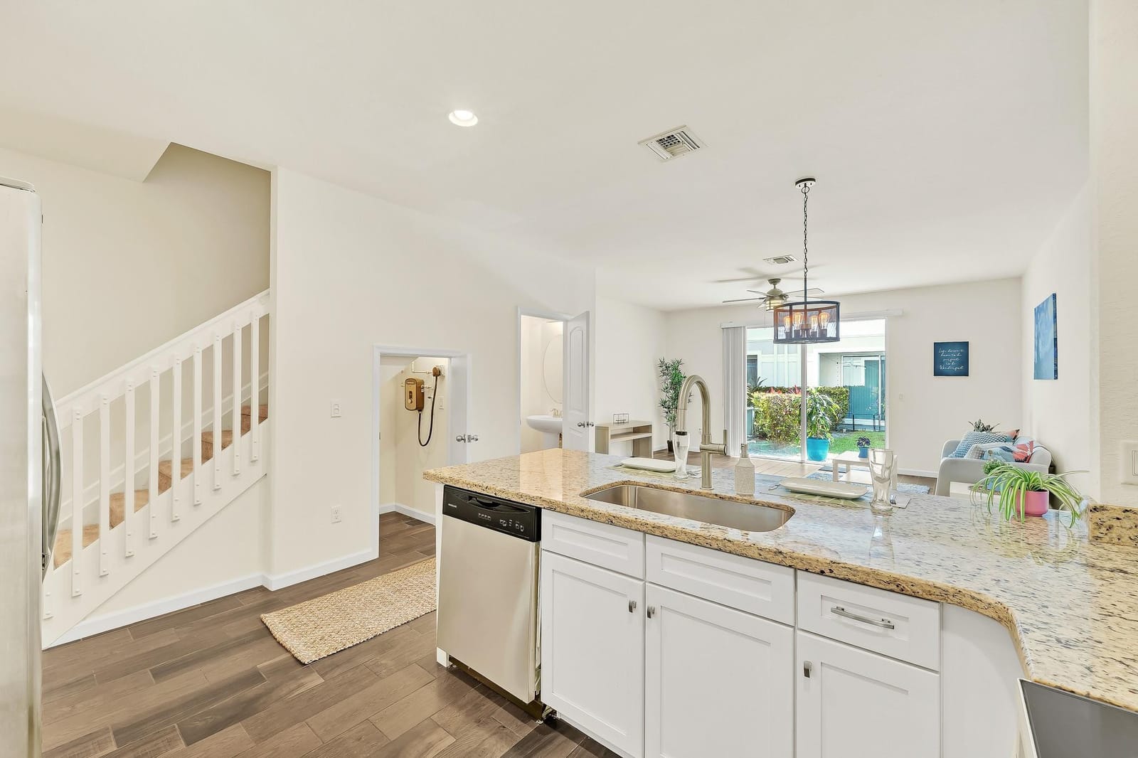 374 SE 1st Drive 374 — photo 11