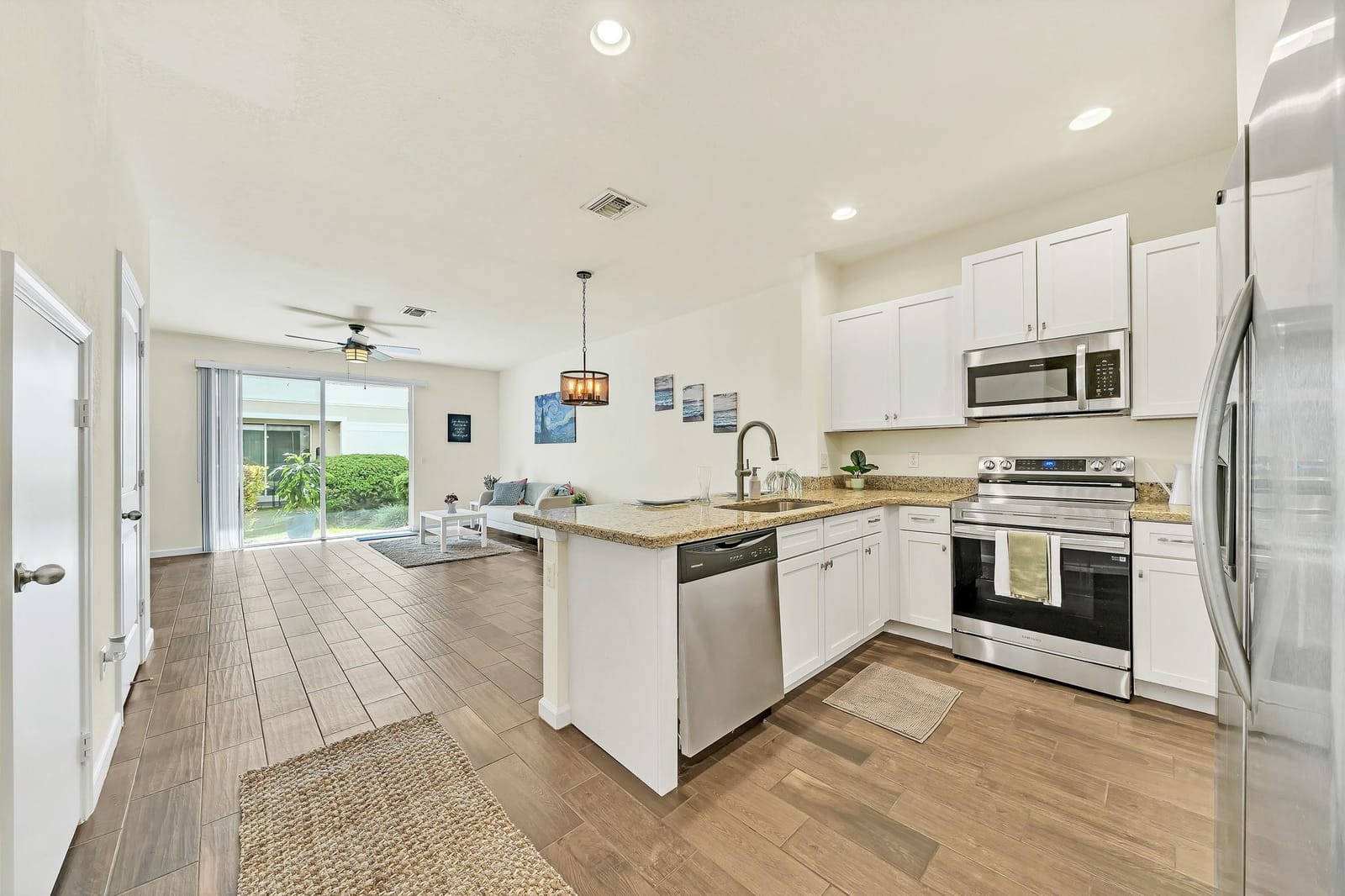 374 SE 1st Drive 374 — photo 4