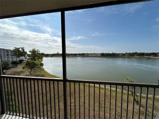 8710 N Sherman Circle 402, sold in Lakeshore At University P, Miramar, FL