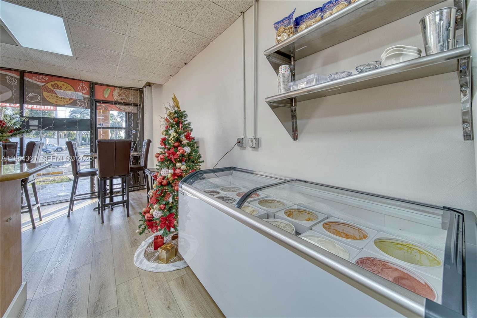 For Sale Restaurant — photo 9