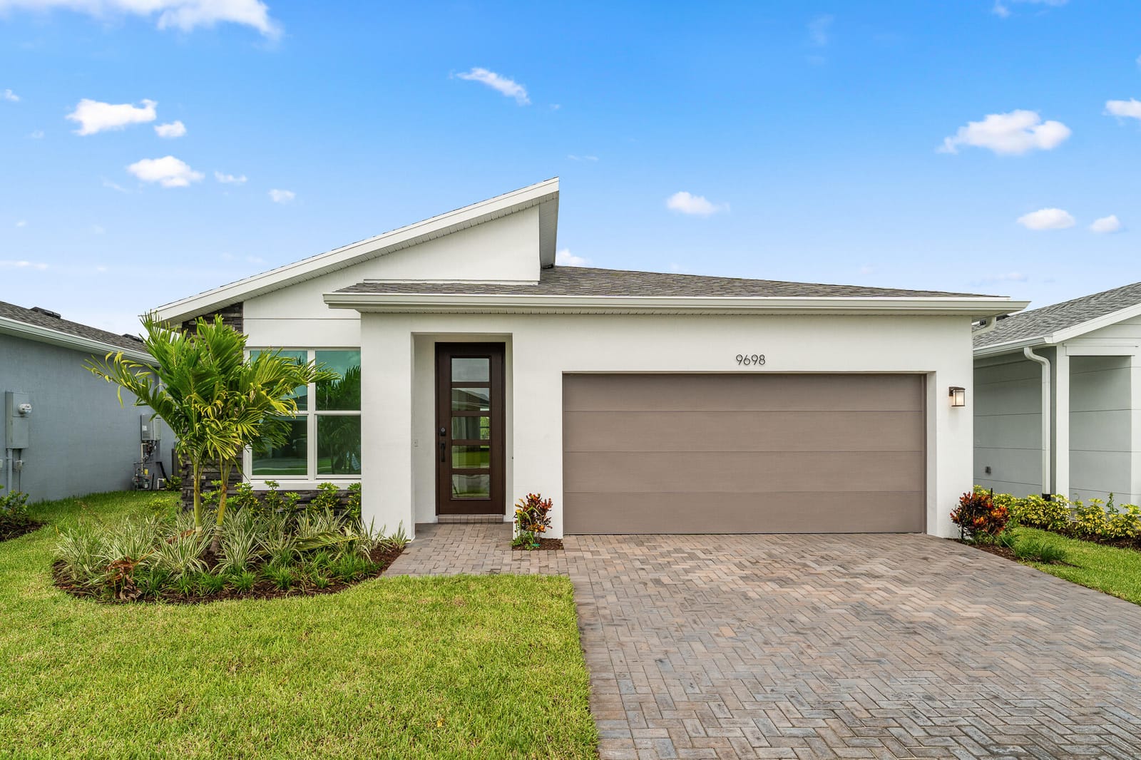 9698 SW Indra Way, Port St. Lucie, FL 34987