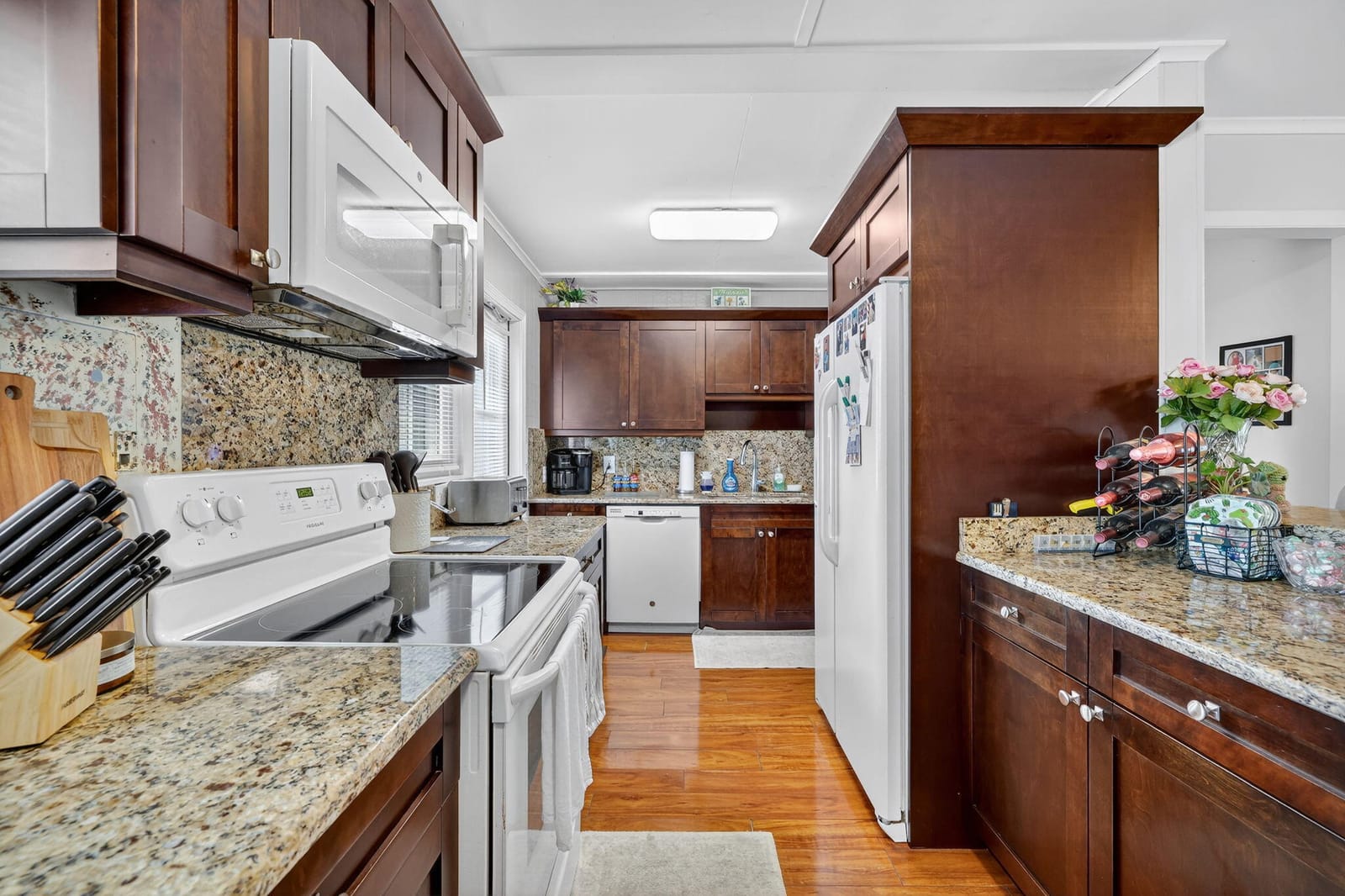 529 SE Madison Avenue — photo 10