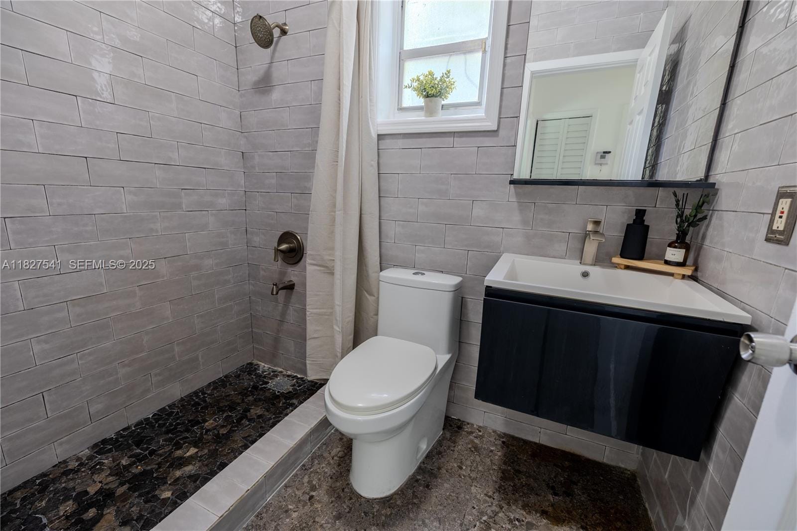 2125 SW 26th Street, Miami, FL 33133 photo 17