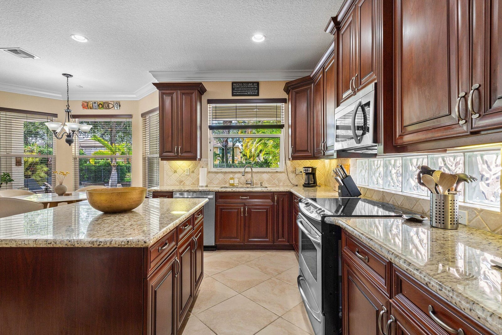 8653 Breezy Hill Drive, Boynton Beach, FL 33473 photo 21