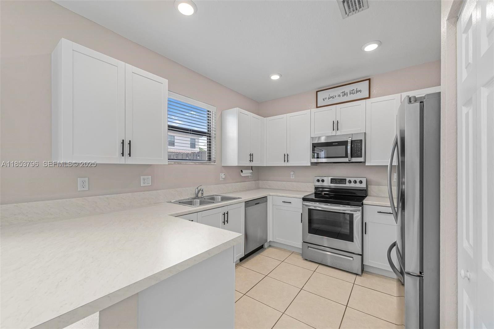 12725 SW 229th Terrace, Miami, FL 33170 photo 12