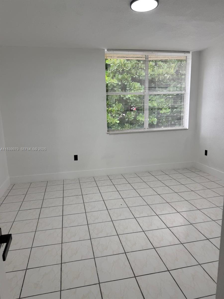 3860 W 11th Lane, Hialeah, FL 33012 photo 14