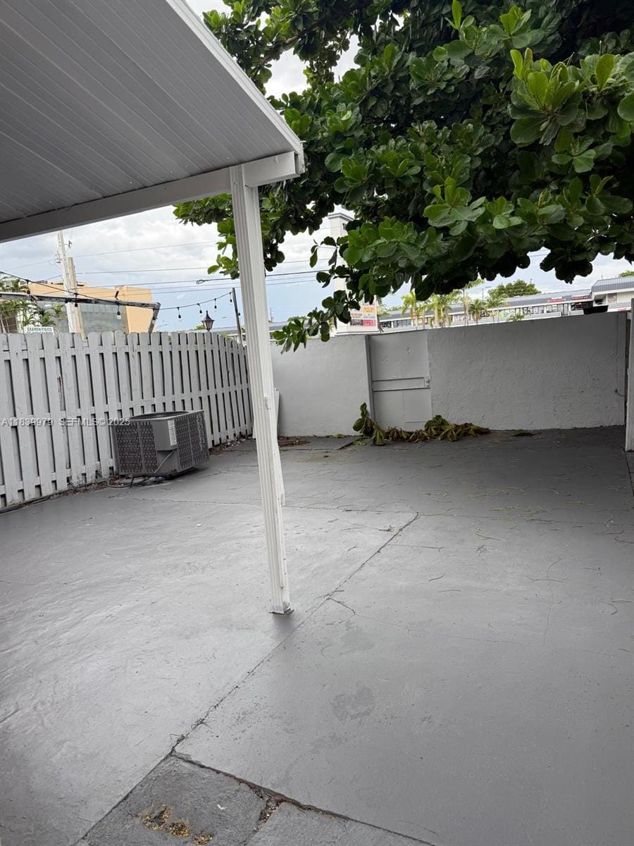 3860 W 11th Lane — photo 4