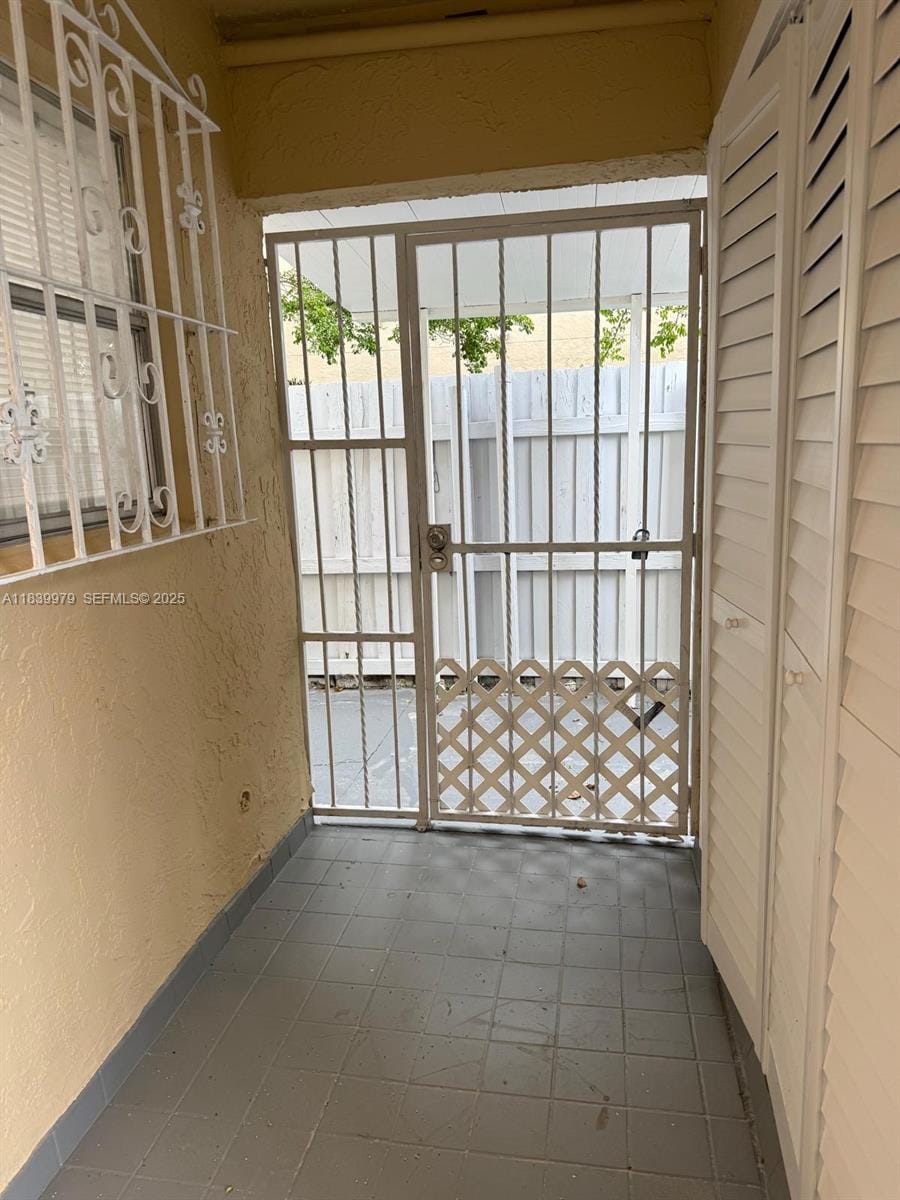 3860 W 11th Lane — photo 8