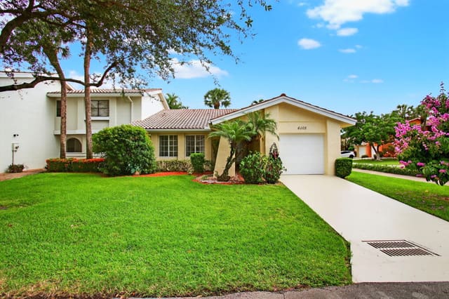 6105 Via Laguna Lane, Boca Raton, FL 33433