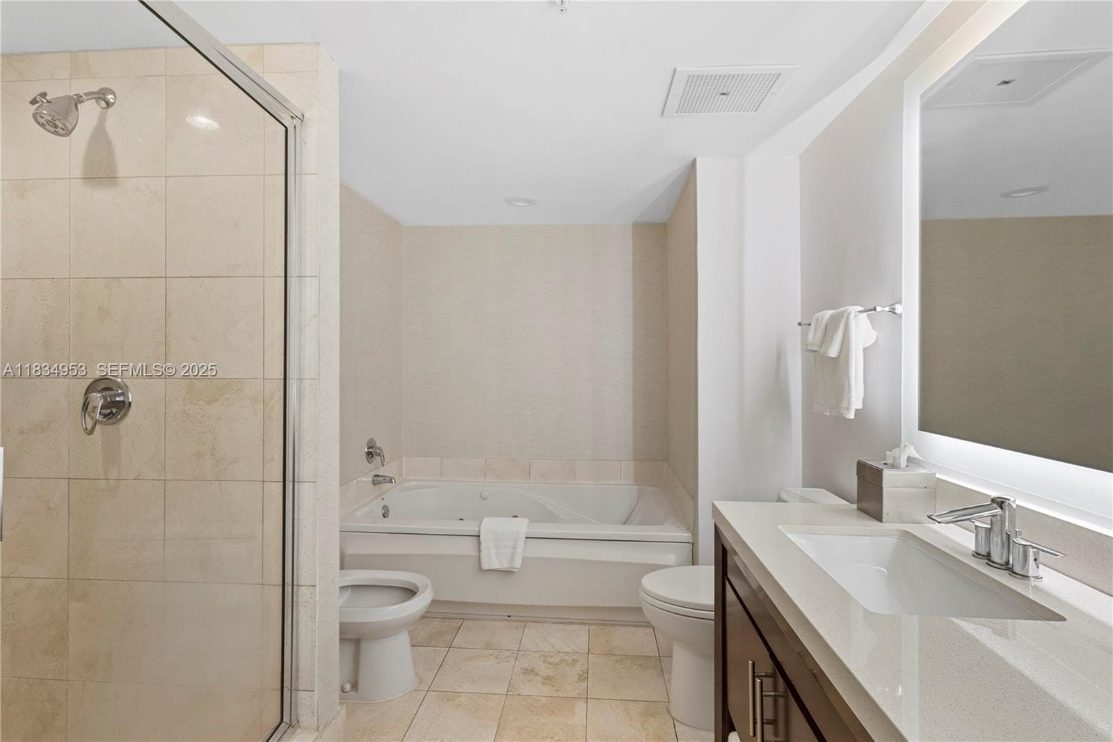 17375 Collins Avenue 1004, Sunny Isles Beach, FL 33160 photo 10