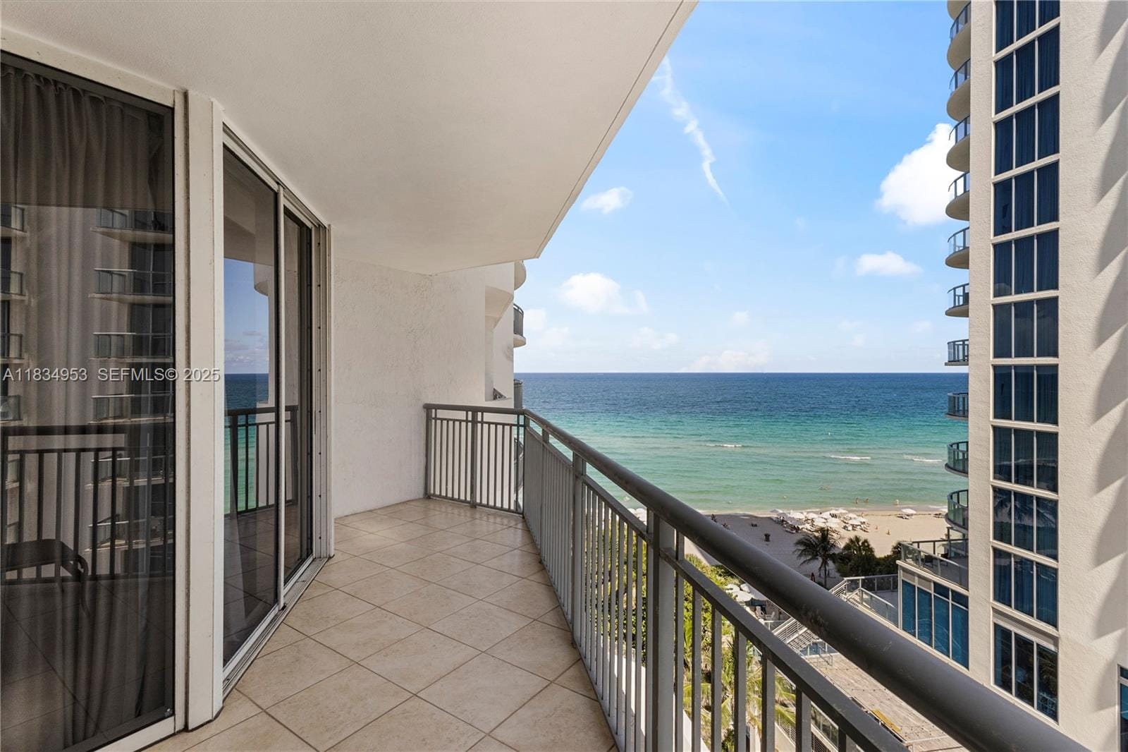 Sold home at 17375 Collins Avenue 1004, Sunny Isles Beach, FL 33160