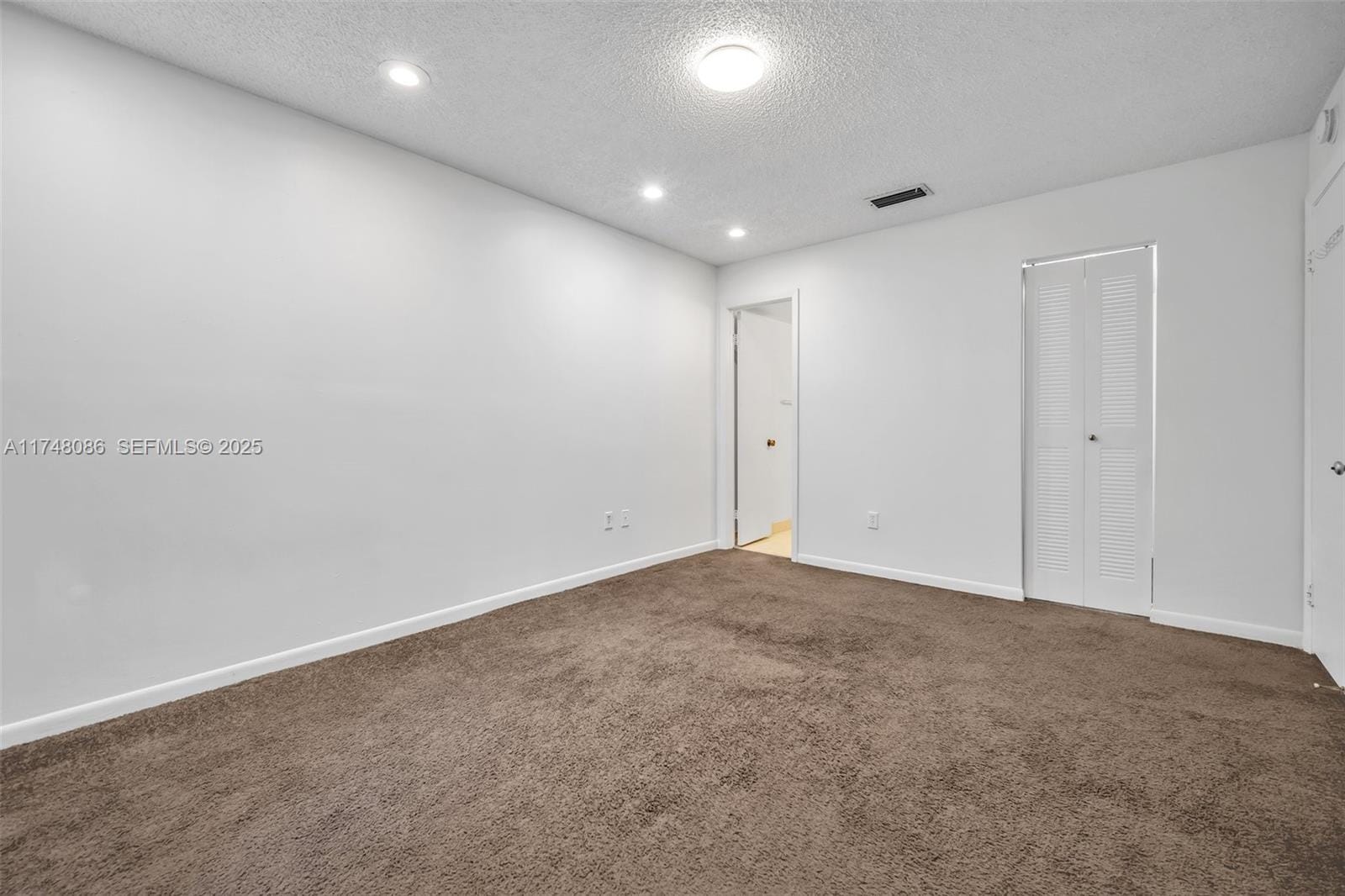 18224 Mediterranean Boulevard 5-17, Hialeah, FL 33015 photo 14