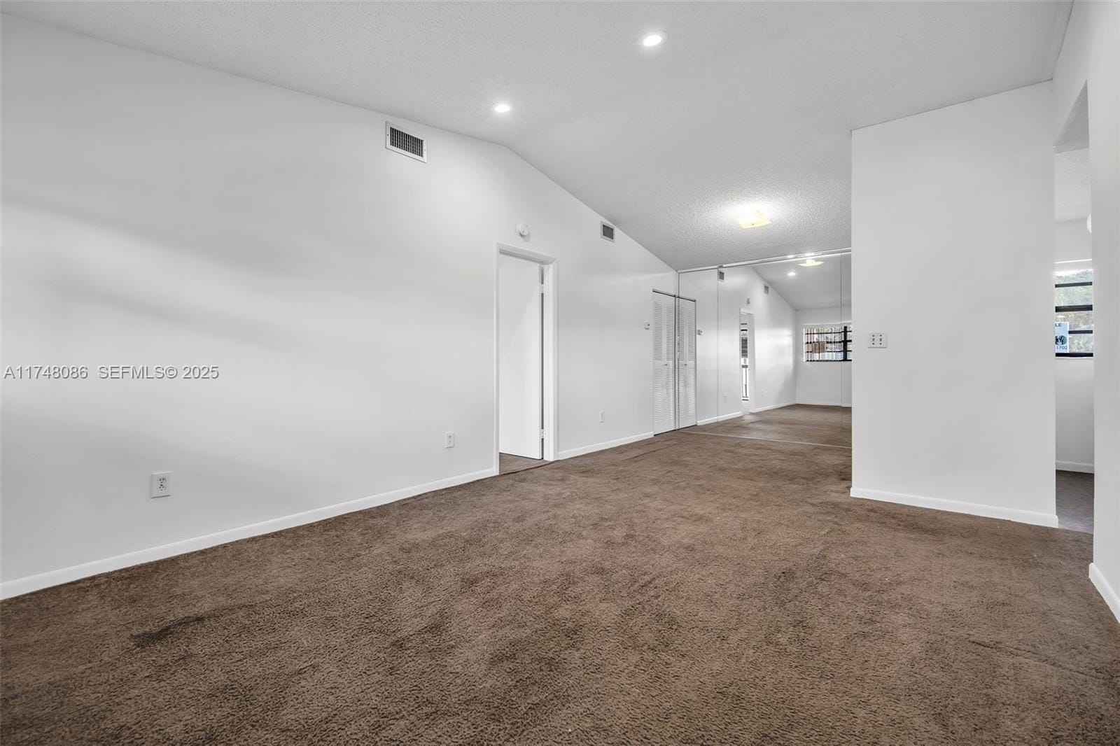 18224 Mediterranean Boulevard 5-17 — photo 9