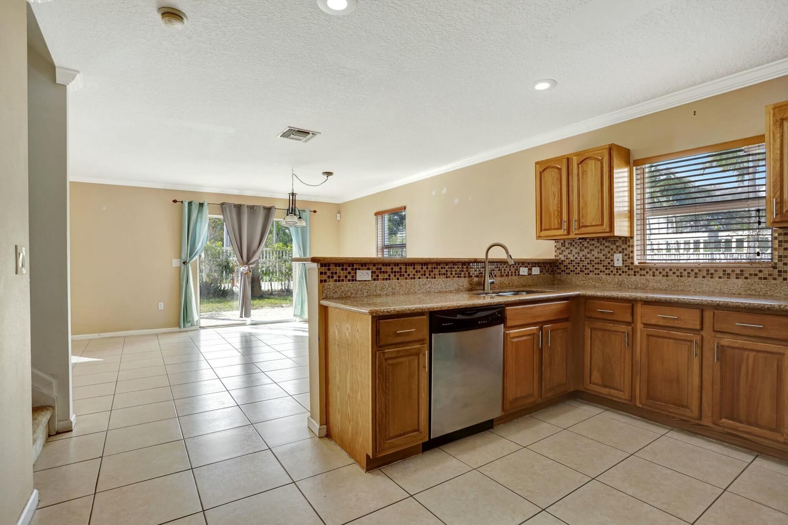 901 SW 15th Street — photo 7
