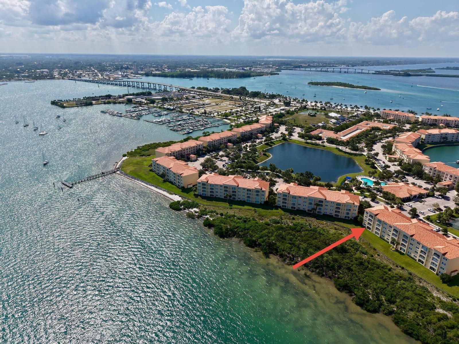 27 Harbour Isle Drive 106, Fort Pierce, FL 34949 photo 2