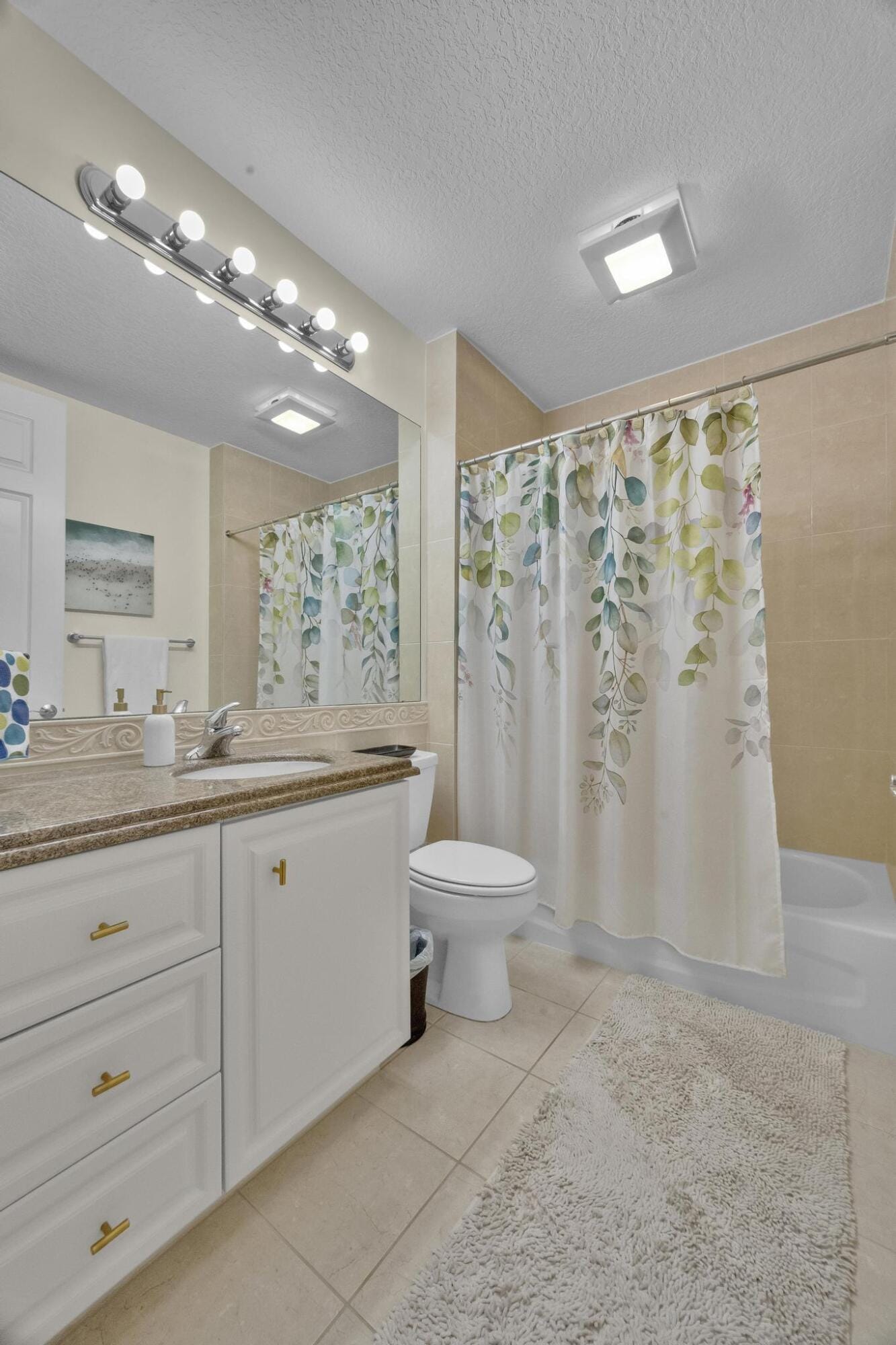 27 Harbour Isle Drive 106, Fort Pierce, FL 34949 photo 24