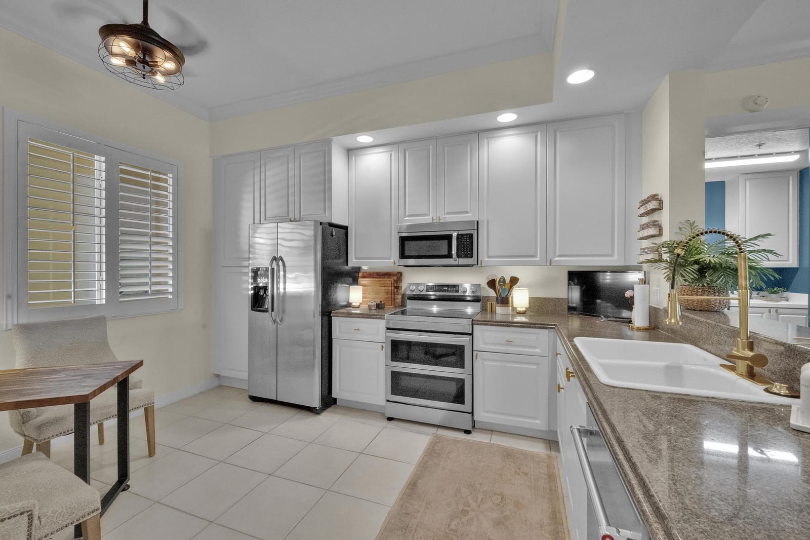 27 Harbour Isle Drive 106, Fort Pierce, FL 34949 photo 4