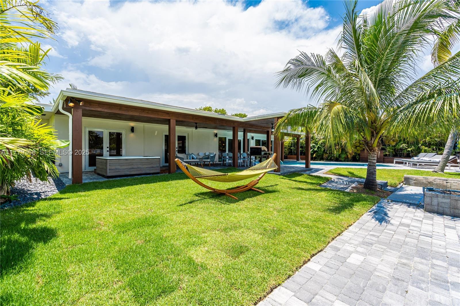 2243 Bayview Lane, North Miami, FL 33181 photo 15