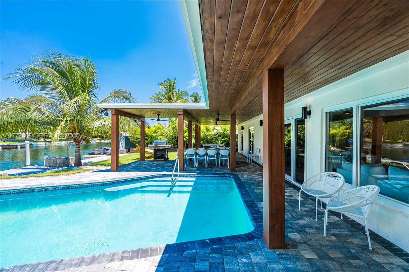 2243 Bayview Lane, North Miami, FL 33181 photo 10