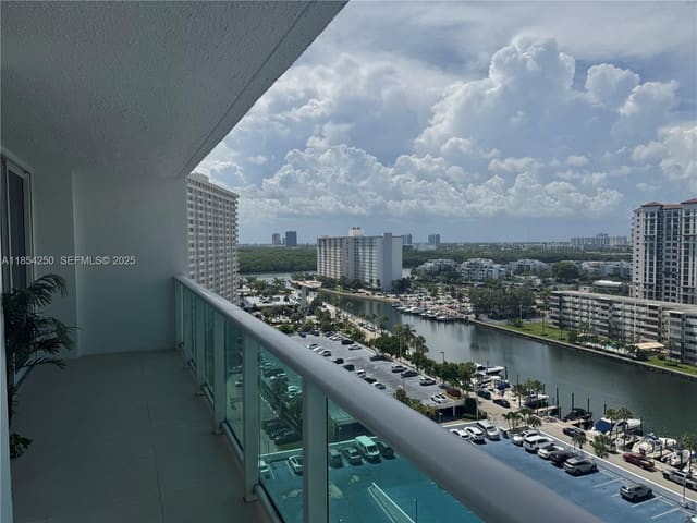 100 Bayview Drive 1530, Sunny Isles Beach, FL 33160