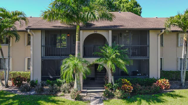 510 Shady Pine Way A2, Greenacres, FL 33415