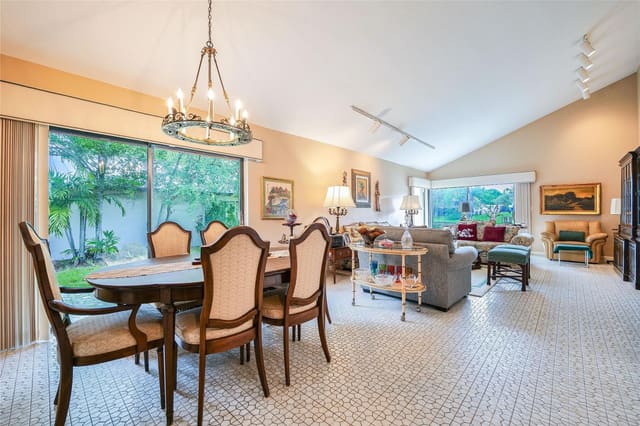 5609 Hammock Lane 210, sold in Hi Greens Of Inverrary, Lauderhill, FL