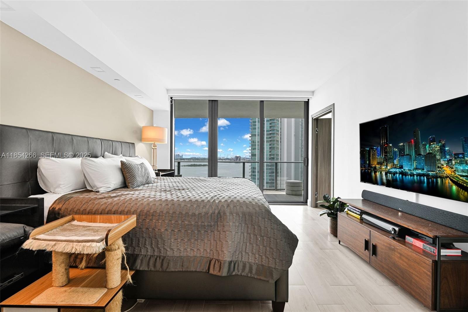 650 NE 32nd Street 2201, Miami, FL 33137 photo 15