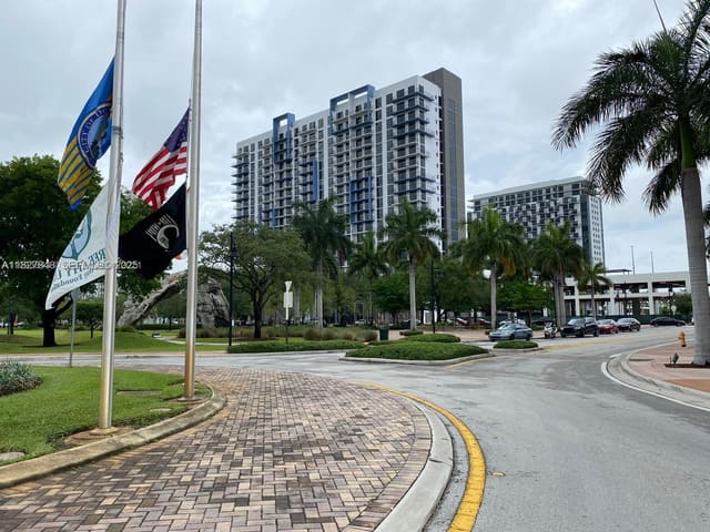 5350 NW 84th Avenue 711, Doral, FL 33166