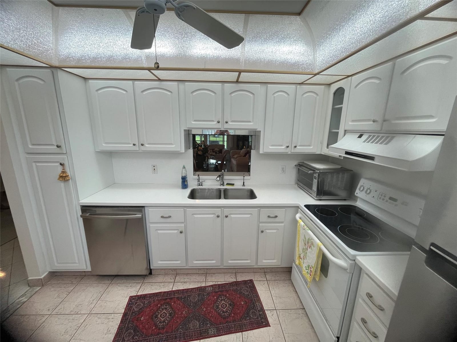 190 SE 5th Avenue 103 — photo 5