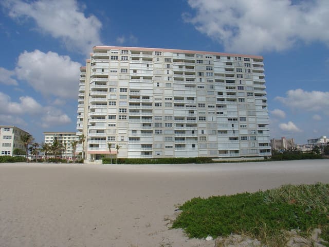 1012 N Ocean Boulevard 807, sold in Century Plaza Condo, Pompano Beach, FL